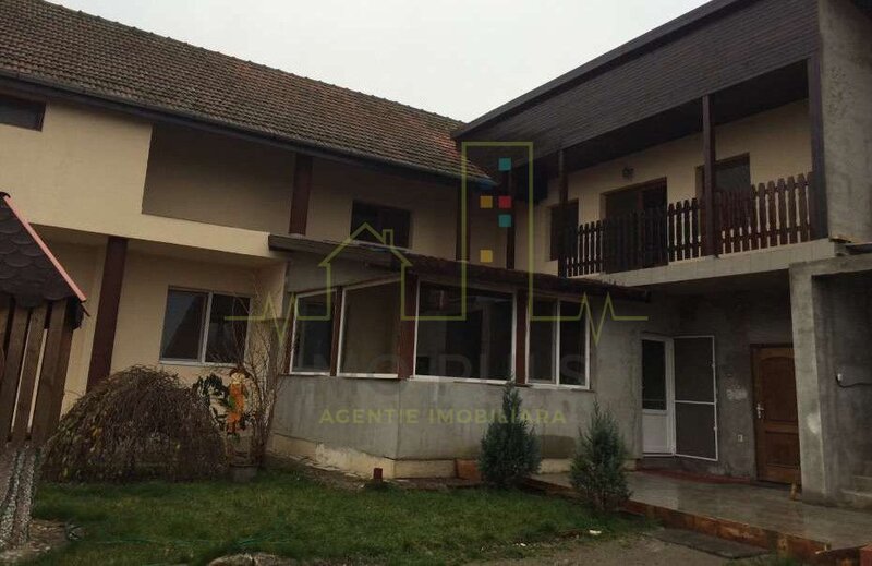 Casa individuala in Utvin, spatioasa, teren generos